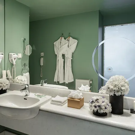 Отель City Hotel Thessaloniki 4*